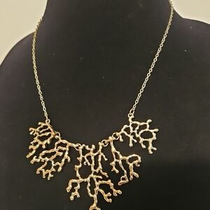 18" Goldtone Coral Design Necklace